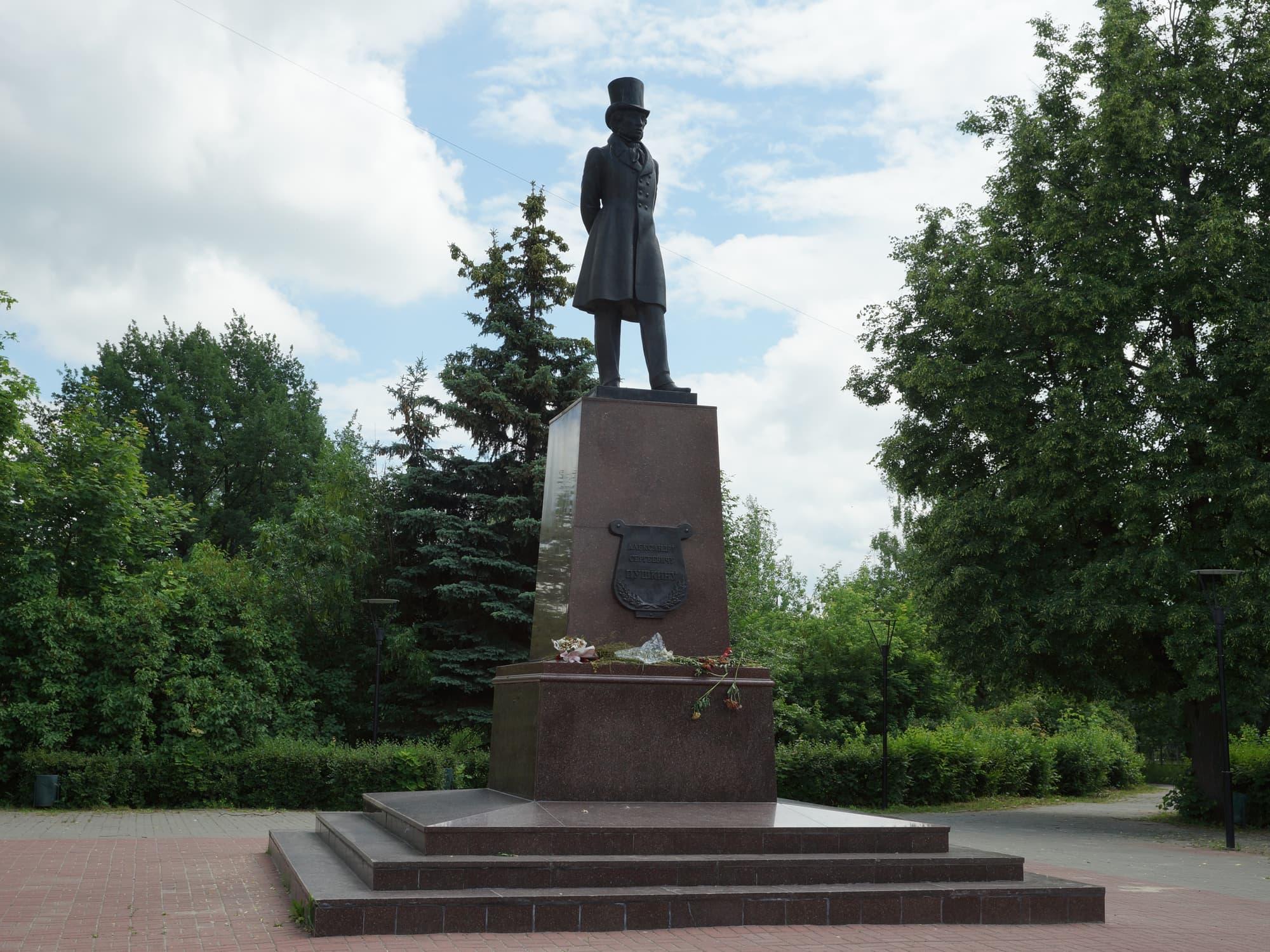 Памятник Александру Сергеевичу Пушкину в Арзамасе
