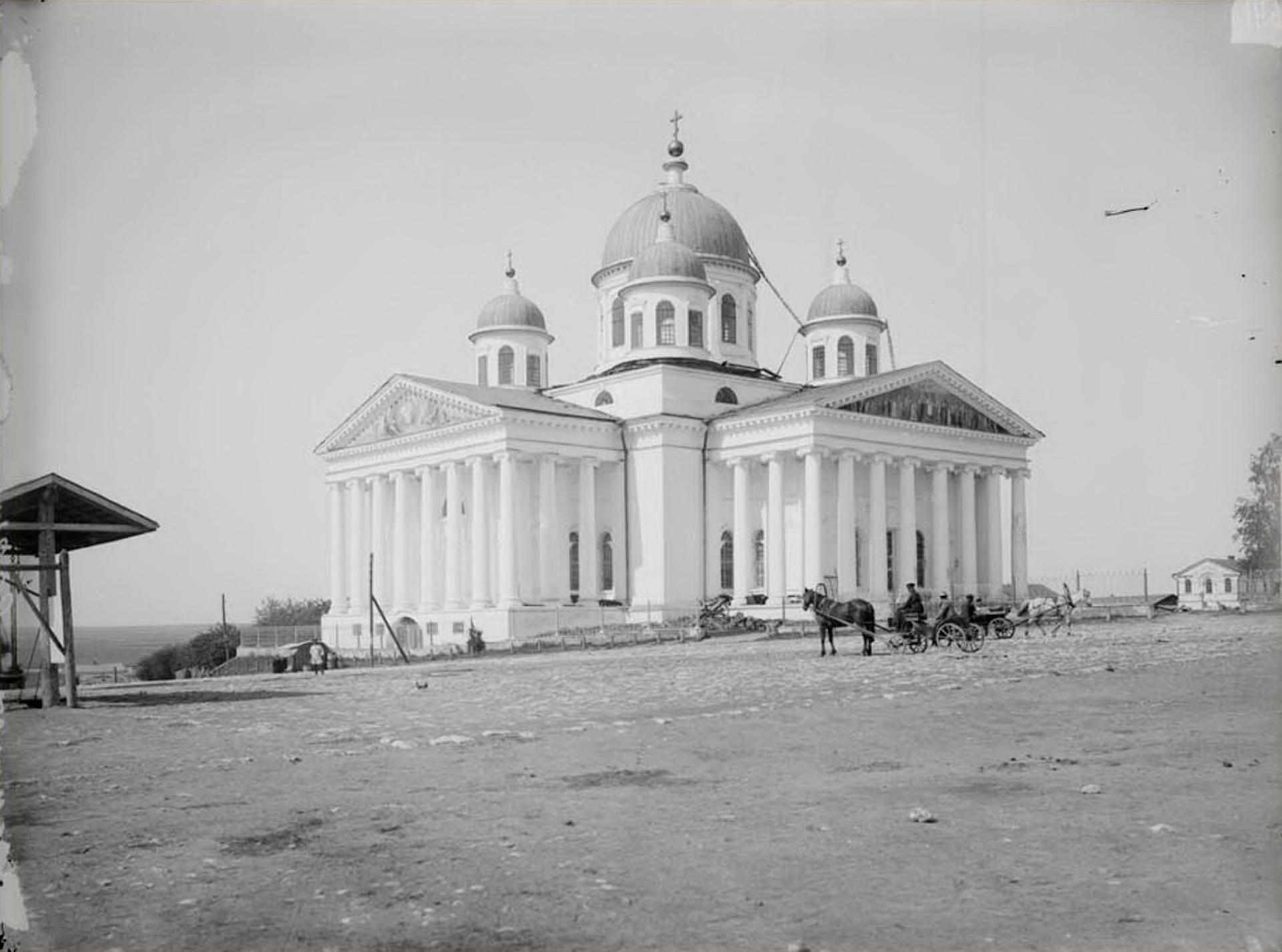 Воскресенский собор — главный символ Арзамаса